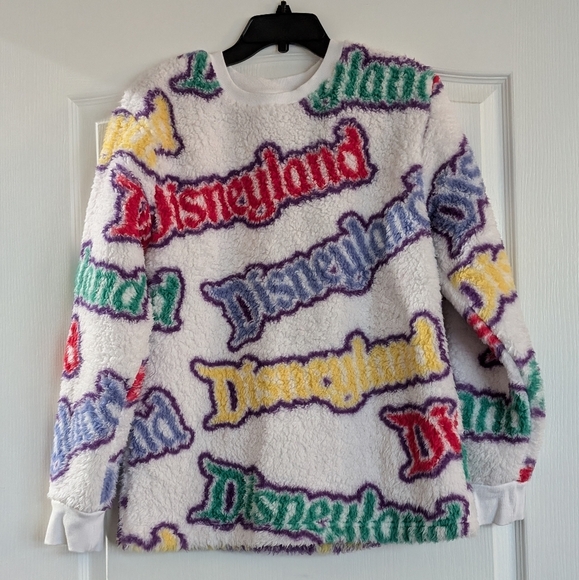 Disney Sweaters - Disneyland Crewneck Sweater Adult Unisex M White Sherpa Fluffy Fleece. Disneylan